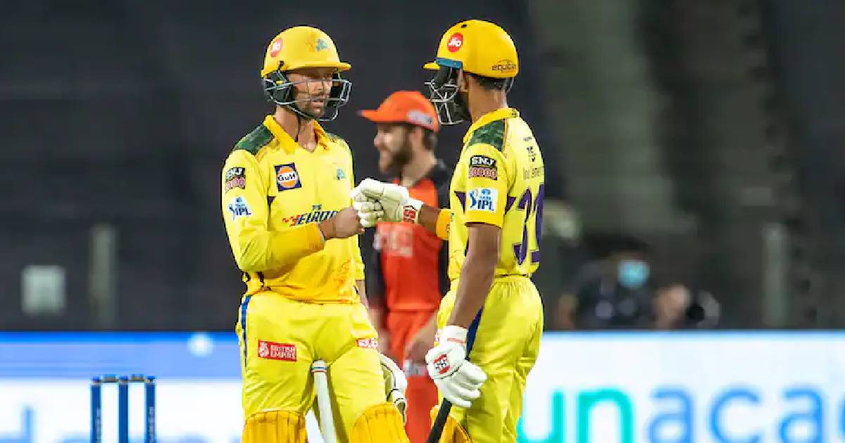Gaikwad, Conway power CSK to 202/2 against SRH